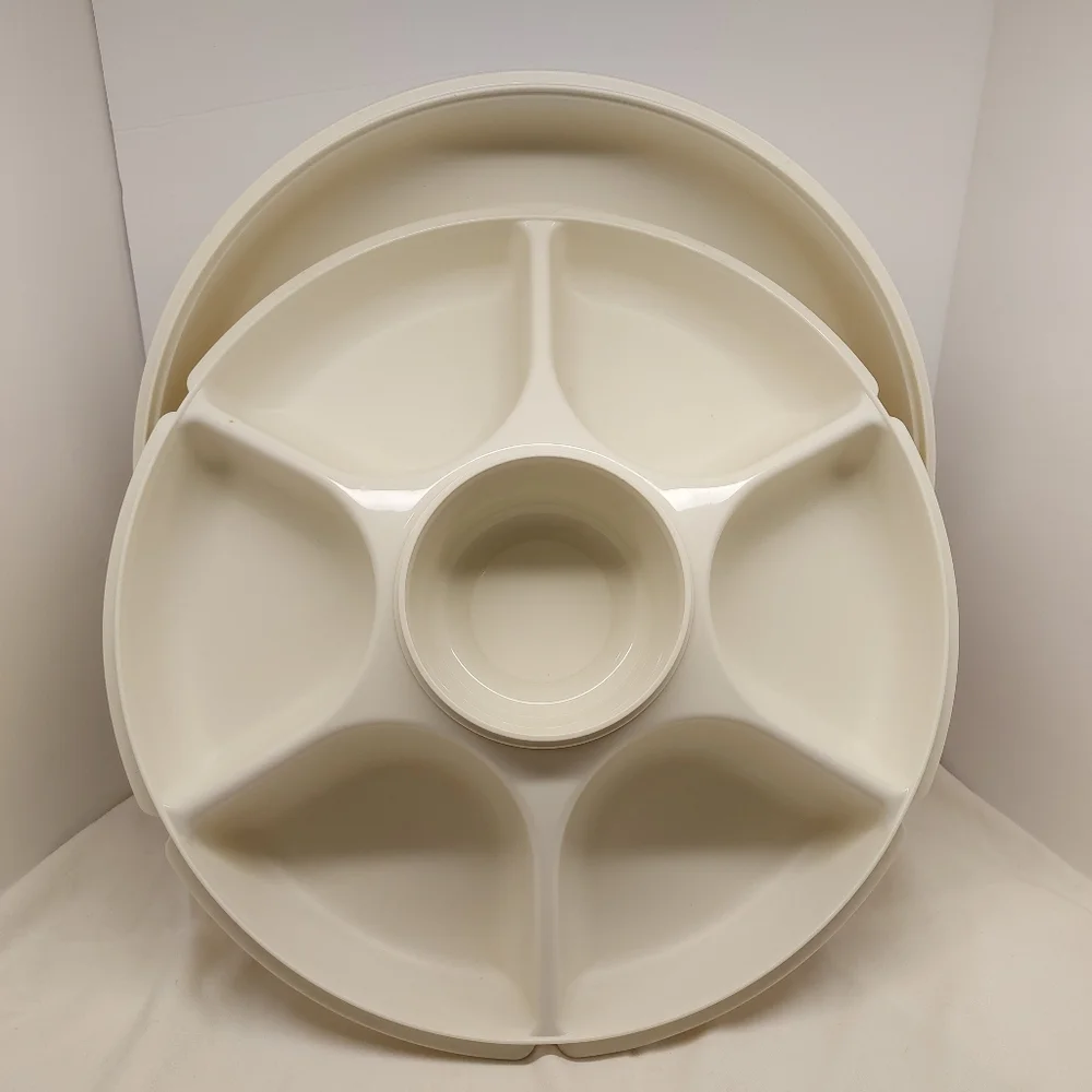 Vintage Tupperware #1665-4 Divided Party Tray &‎ Lid W/ Dip Bowl  Platter Almond